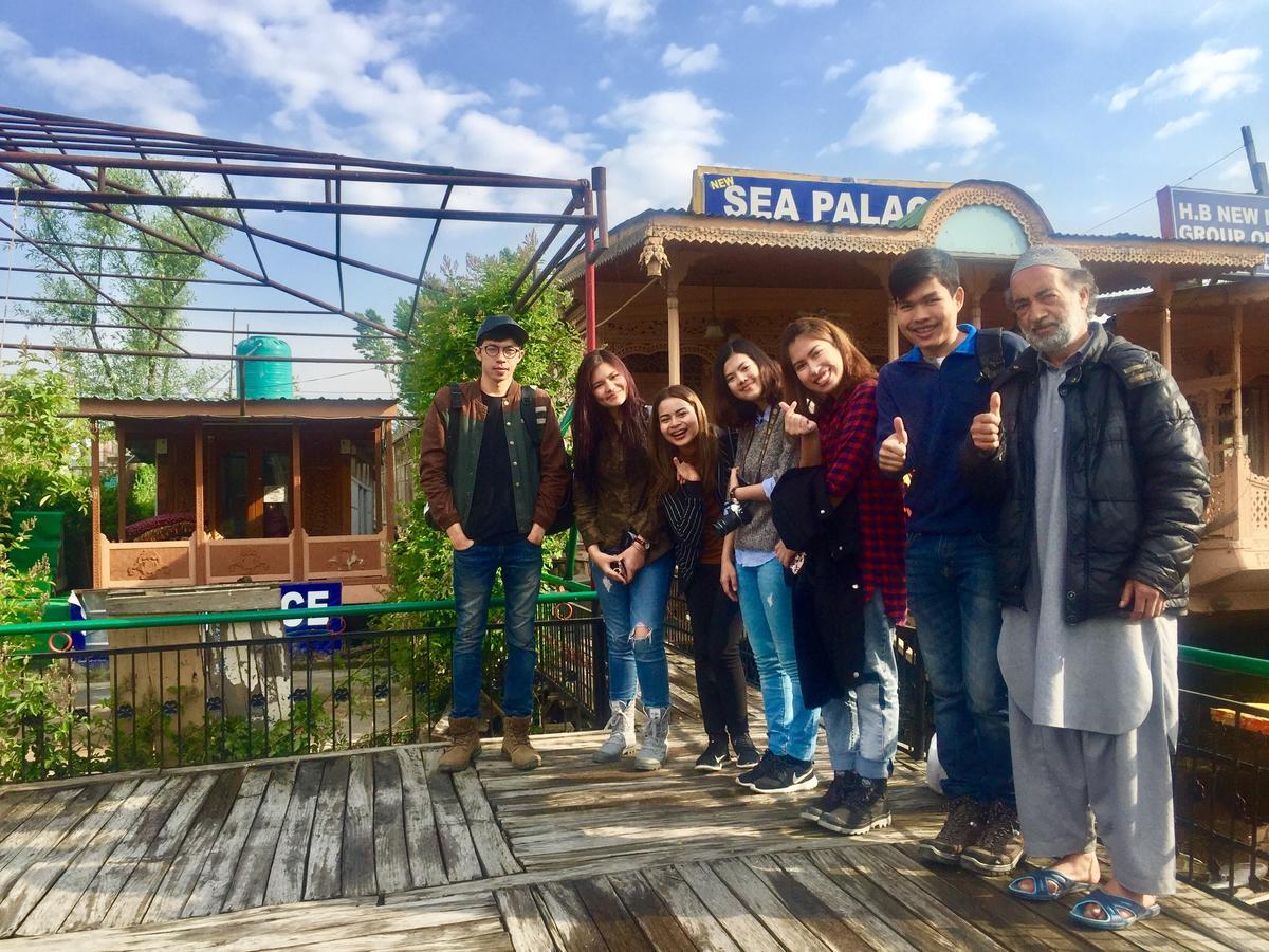 New Sea Palace Houseboats Srinagar  Exterior photo